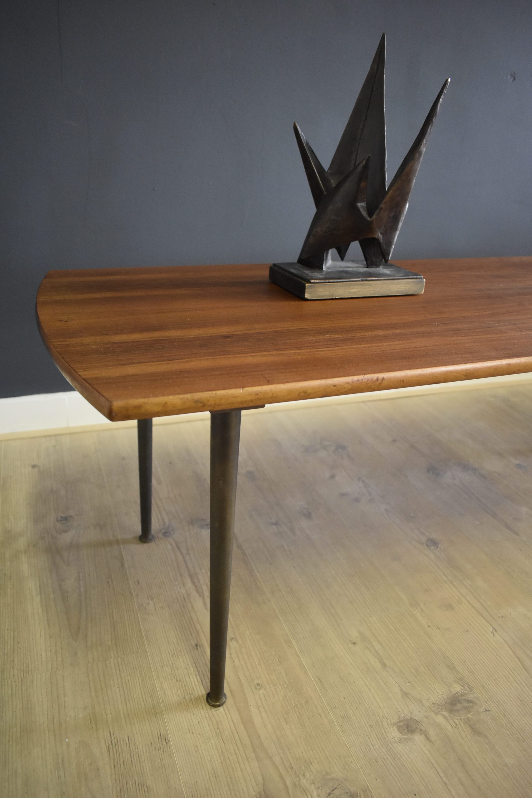 Salontafel William Watting voor Fristho, circa 1955 detail